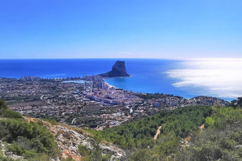 Comfy Sea View Apartment With Parking Calpe Exterior photo